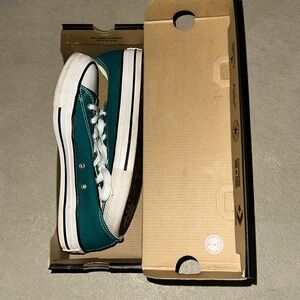 Rebel teal converse